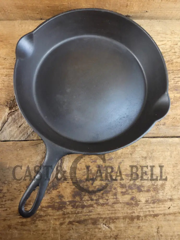 Priced to Sell! See pics and description. Early 1900’s Wagner made Sidney Block Straight Center Logo. Awesome daily