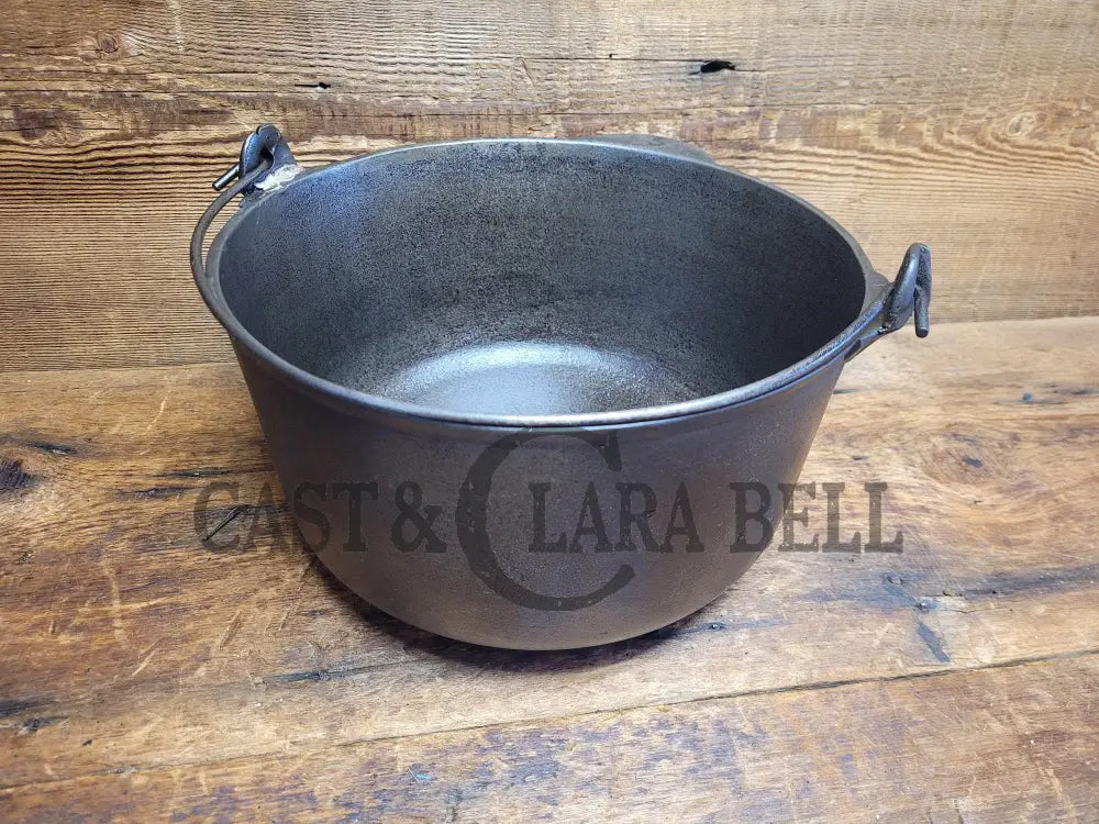 Priced To Sell! Super Unique #5 Raised Letter Marietta Kettle. Repaired Handle Dutch Ovens & Kettles