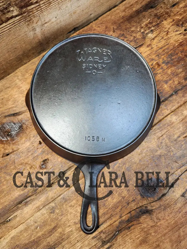 Priced To Sell The Classic! 1924 Wagner Ware Sidney -O- #8 Skillet With Heat Ring And Stylized Logo