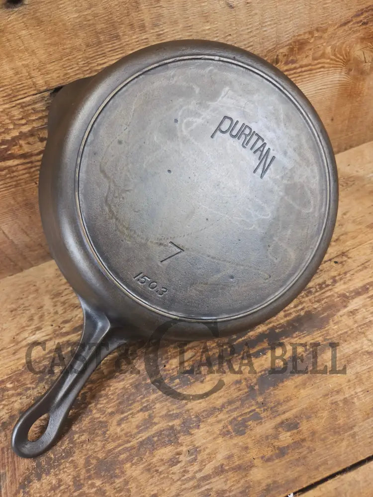 Priced to Sell. The Classic #7 Griswold made Puritan No. 7 cast iron skillet w Heat Ring. 1503 (Copy) - Skillet