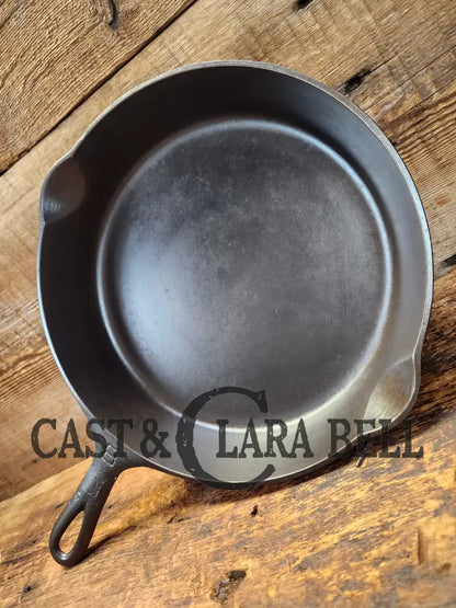 Priced To Sell! The Classic! Griswold #8 Cast Iron Skillet With Large Block Logo 704 K