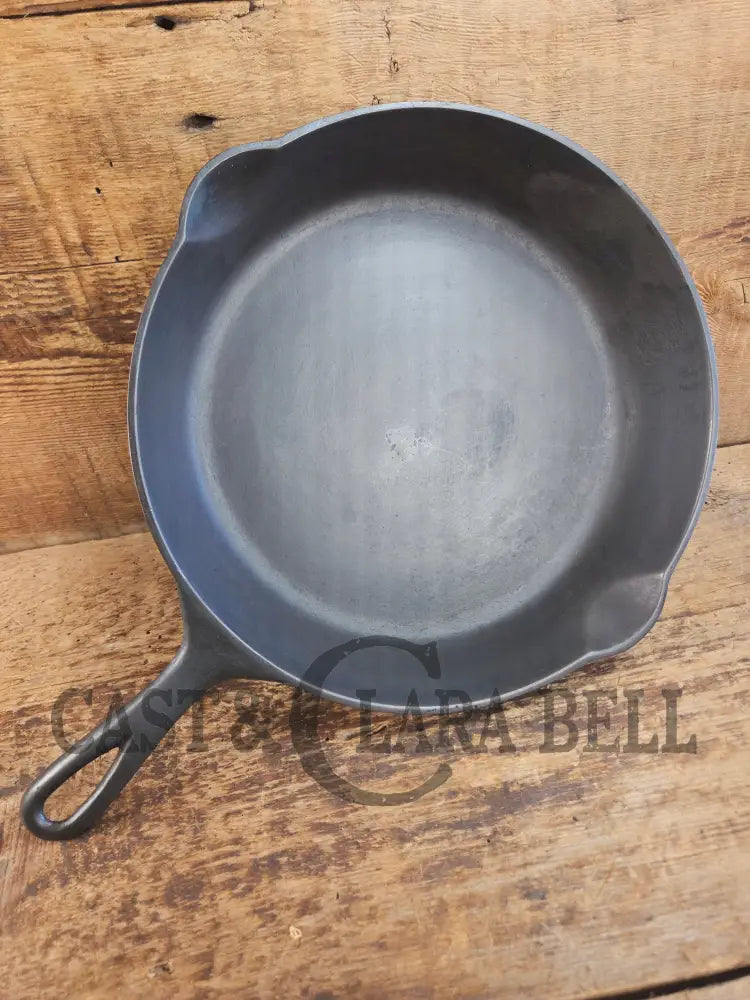 Priced to Sell! The early vintage 1910’s Griswold #8 Skillet with Slant Logo ERIE 704 A. Awesome Skillet