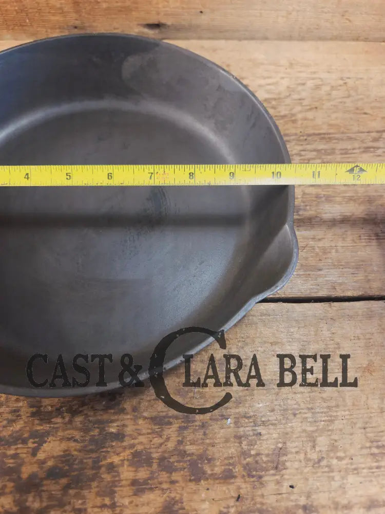 Priced to Sell! The early vintage 1910’s Griswold #8 Skillet with Slant Logo ERIE 704 A. Awesome Skillet