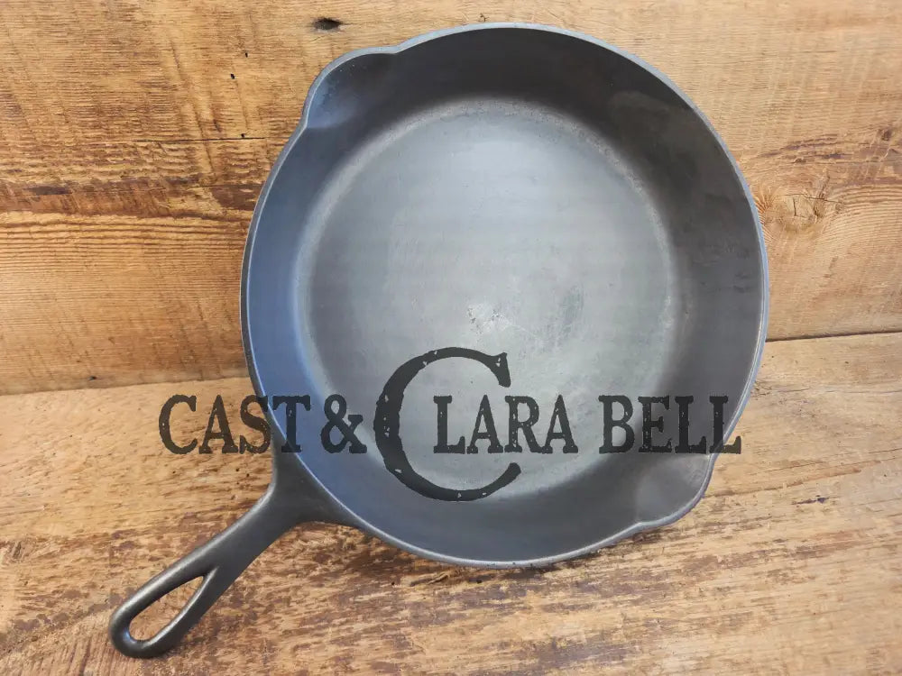 Priced to Sell! The early vintage 1910’s Griswold #8 Skillet with Slant Logo ERIE 704 A. Awesome Skillet