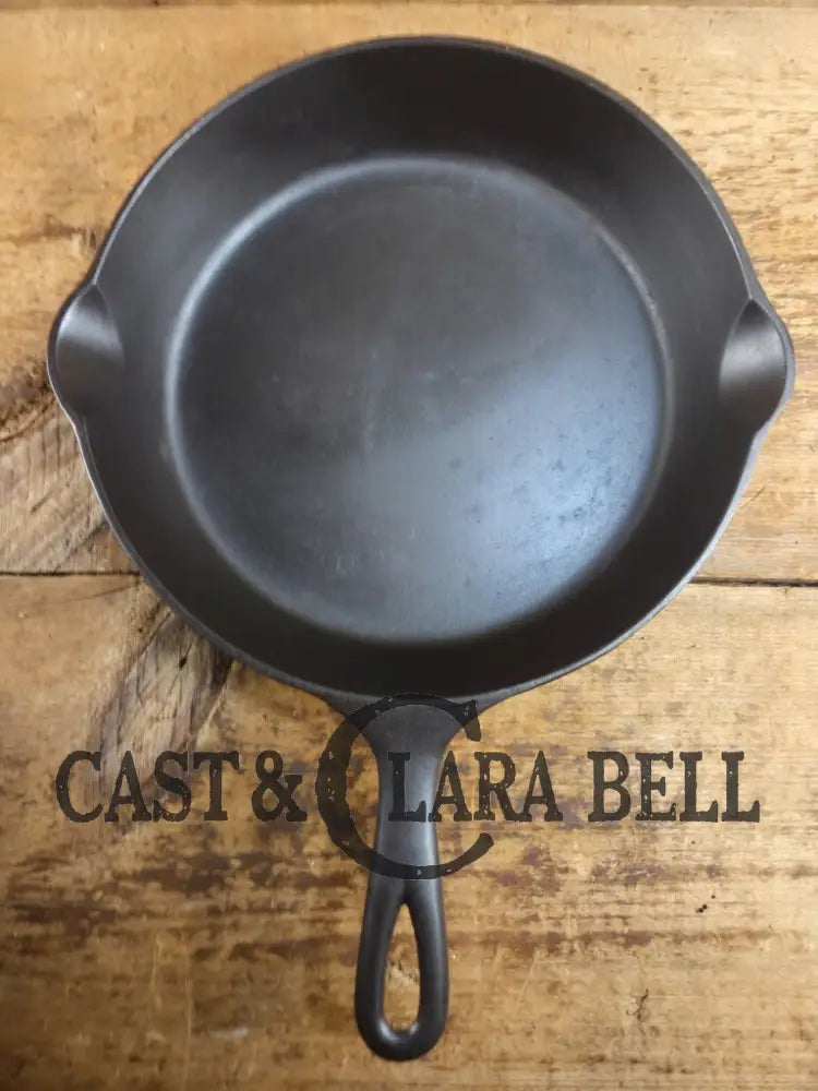 PRICED TO SELL. Very early 1900’s Erie (Griswold) #8 Cast Iron Skillet 707. Third Series Model pitting on outside