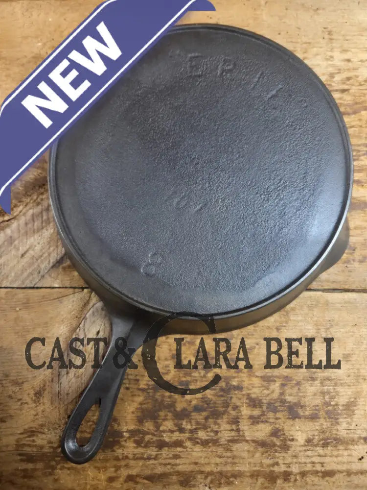 PRICED TO SELL. Very early 1900’s Erie (Griswold) #8 Cast Iron Skillet 707. Third Series Model pitting on outside