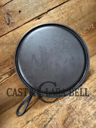 Priced To Sell! Vintage Grilled cheese! 1930’s WagnerWare #9 Round Cast Iron Griddle 1109 Griddle