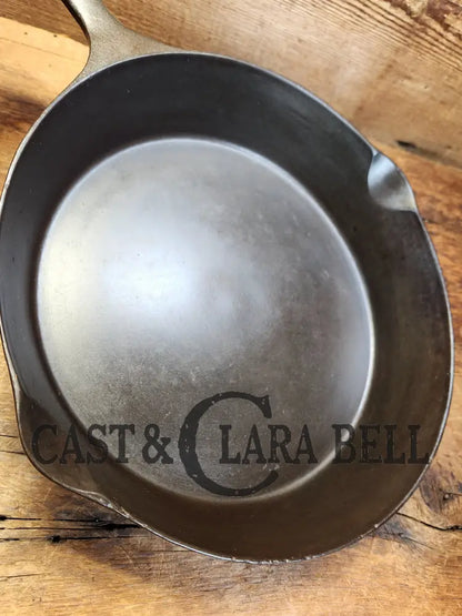 Priced To Sell! Wapak #9 Cast Iron Skillet. Z Logo. Workhorse For Your Gourmet Kitchen! Skillet