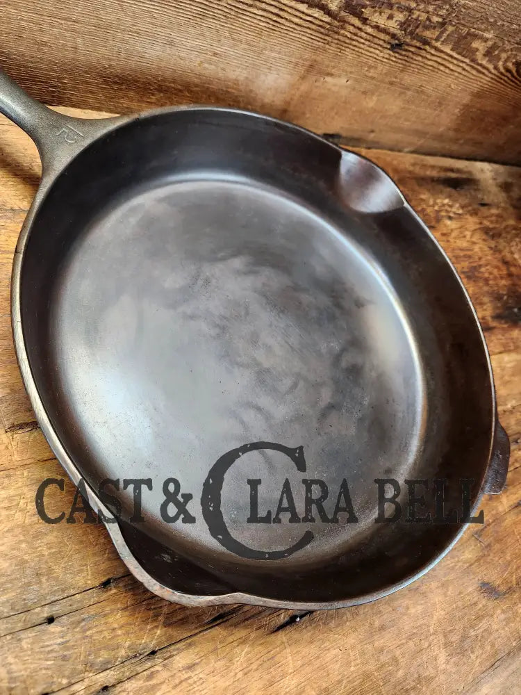 Priced To Sell! Whoa Big Fella! 1930S Wagner Ware #12 Skillet W/ Stylized Logo 1062. Perfect For