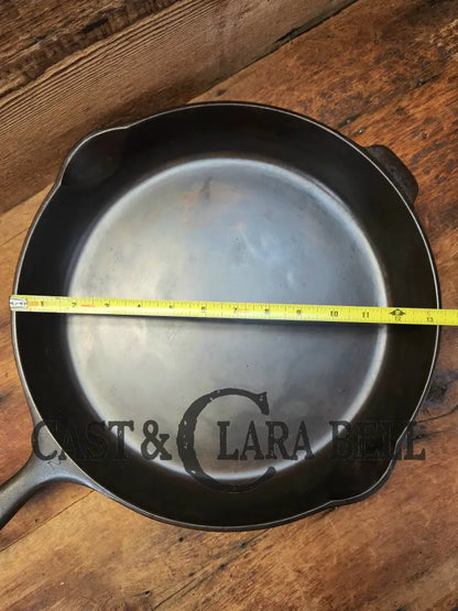 Priced To Sell! Whoa Big Fella! 1930S Wagner Ware #12 Skillet W/ Stylized Logo 1062. Perfect For