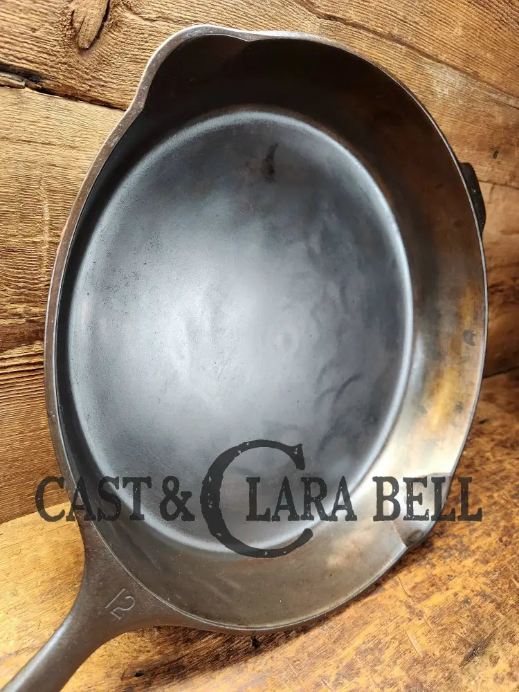 Priced To Sell! Whoa Big Fella! 1930S Wagner Ware #12 Skillet W/ Stylized Logo 1062. Perfect For