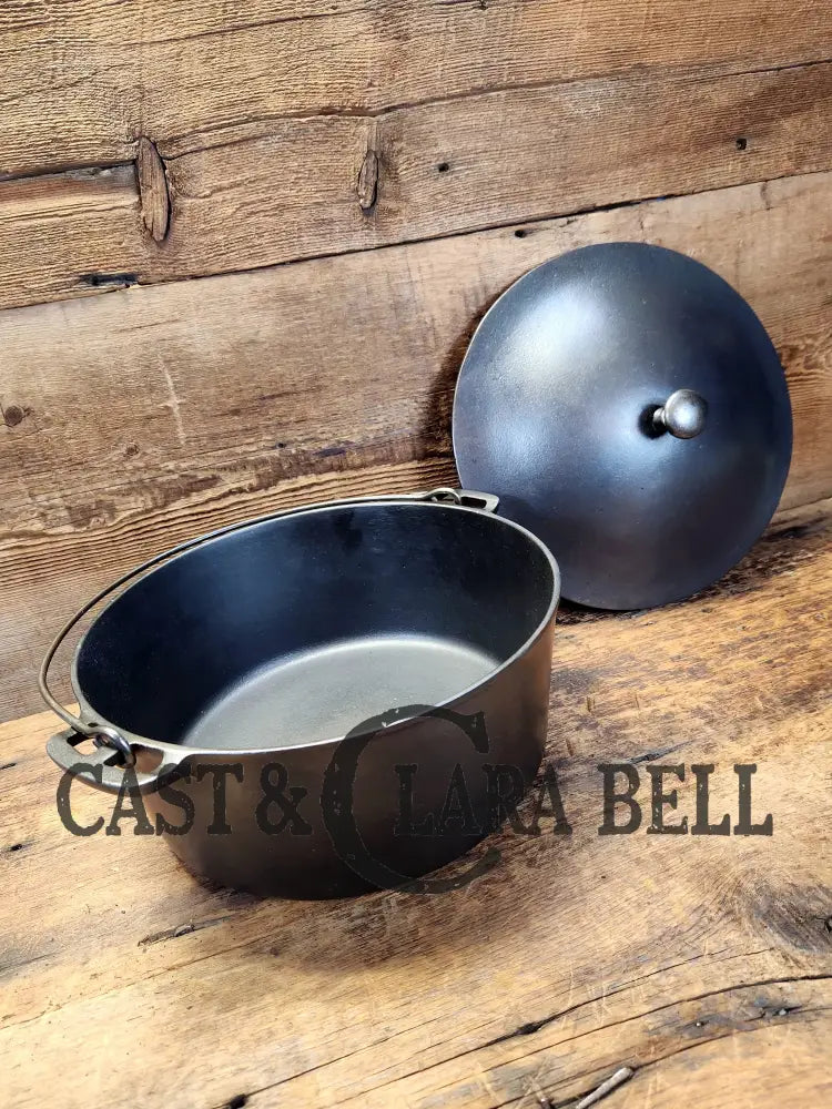 Pristine! Very Early 1900’S Wagner #8 Whistle Top Dutch Oven. Just Beautiful Ovens & Kettles