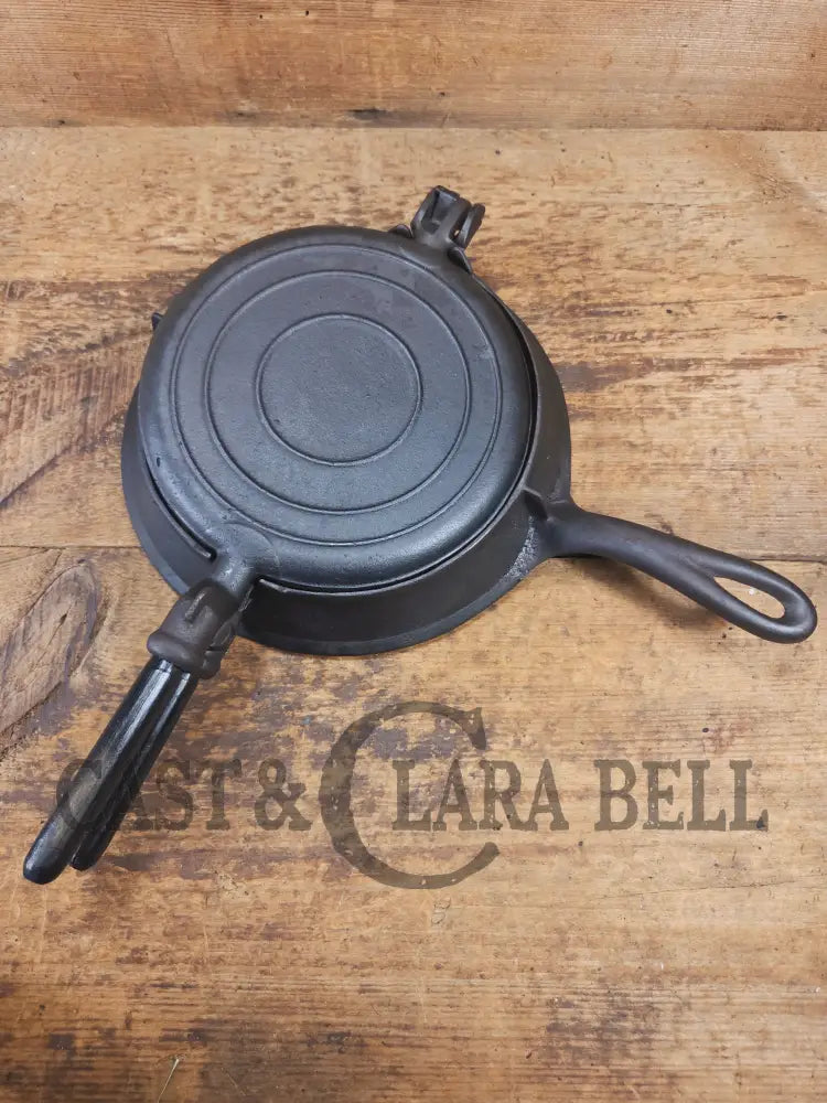 Rare 1890’s Schreiber & Conchar waffle iron that’s unusual! Not many of these 8-9’s around! - Waffle Iron