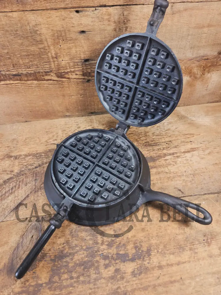 Rare 1890’s Schreiber & Conchar waffle iron that’s unusual! Not many of these 8-9’s around! - Waffle Iron
