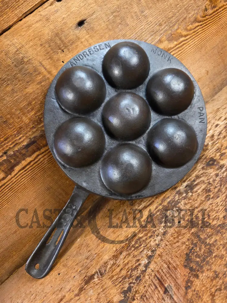 Rare and so cool! 1920’s era Griswold made Alfred Andresen Munk Pan No. 2992 Cast Iron Munk Pan Skillet