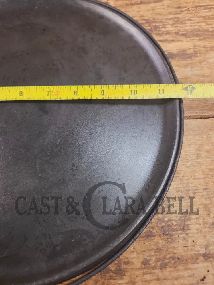 Rare find! 1890’s Griswold’s Erie #12 Bailed Round Cast Iron Diamond Logo Griddle. Very hard to find! Griddle