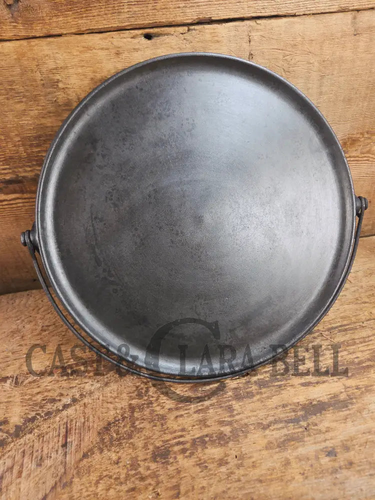 Rare find! 1890’s Griswold’s Erie #12 Bailed Round Cast Iron Diamond Logo Griddle. Very hard to find! Griddle