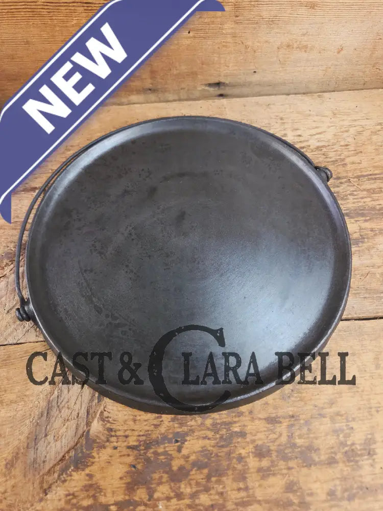 Rare find! 1890’s Griswold’s Erie #12 Bailed Round Cast Iron Diamond Logo Griddle. Very hard to find! Griddle