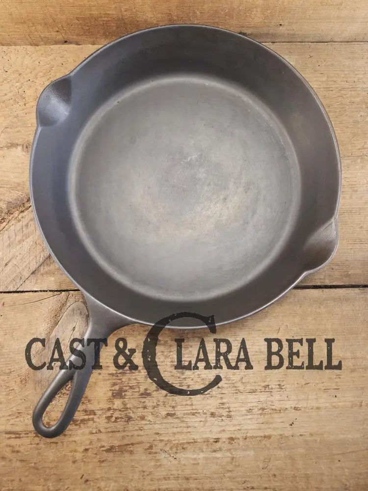RARE find #9 Griswold ’Erie’ FIRST series! 1890’s era cast iron skillet. These do not come around often! Skillet