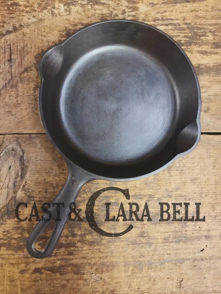 Rare! Griswold specialty skillet. 1930’s ’Cliff’ Cornell Egg Skillet The Cleveland Flux Co Skillet