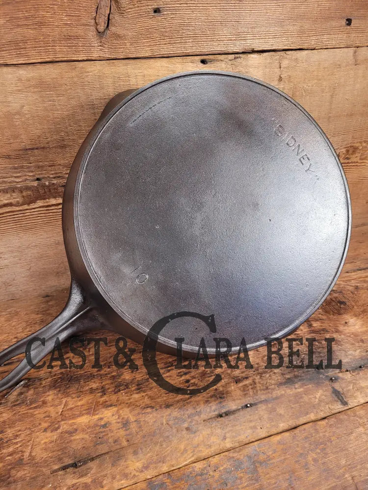 Rare Late 1800S Sidney (Pre-Wagner) Holloware #10 Skillet. Unique Faded Patina! Skillet