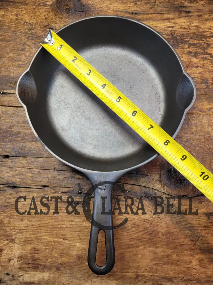 Sautee Pan! Griswold No. 5 Cast Iron Groove Handle Skillet With Small Block Logo And Smooth Bottom