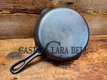 Sautee Pan! Griswold No. 5 Cast Iron Groove Handle Skillet With Small Block Logo And Smooth Bottom