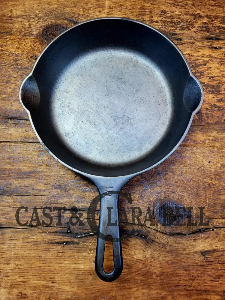 Sautee Pan! Griswold No. 5 Cast Iron Groove Handle Skillet With Small Block Logo And Smooth Bottom