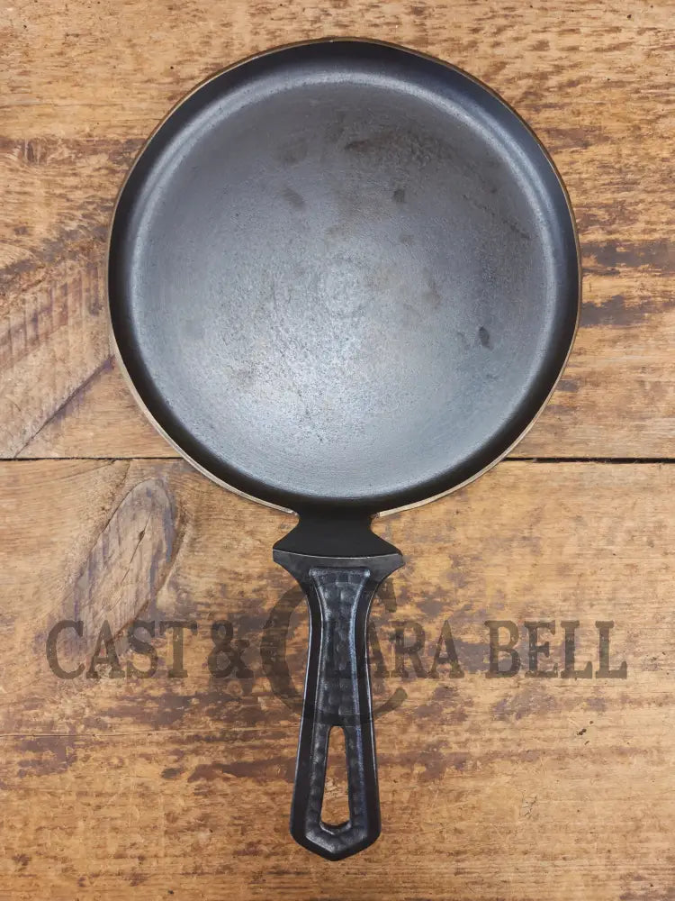 Show Stopper! Custom made Griswold 2028 Hammered Griddle! Made from a reclaimed hard to find Hammered Deep Skillet.