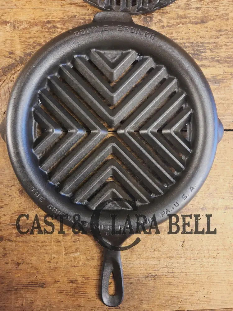 Show Stopper & hard to find Complete Griswold Double Broiler. Amazing piece of American history perfect for searing.
