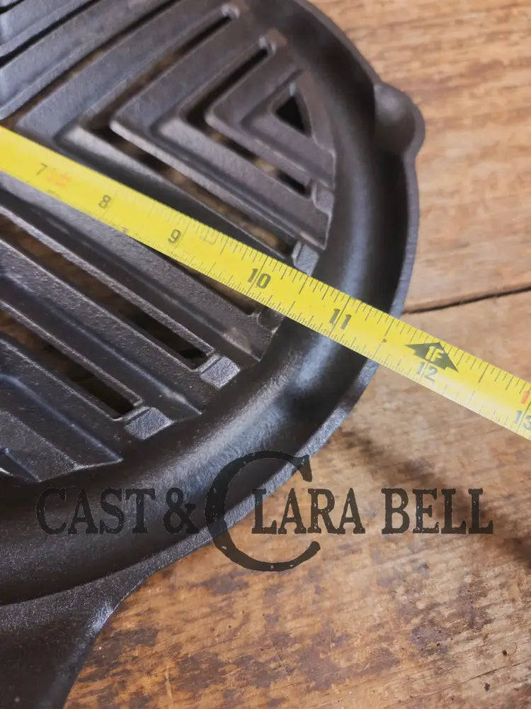 Show stopper! Hard to find Complete Griswold Double Broiler! Amazing piece of Americana! Perfect for searing by the