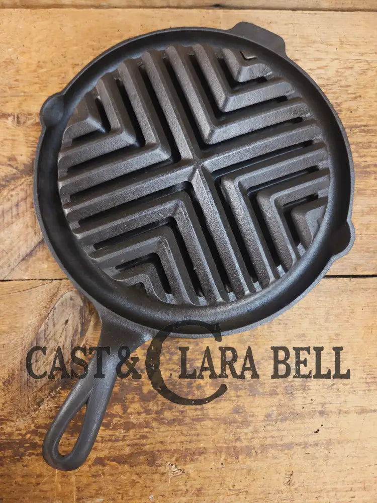 Show stopper! Hard to find Complete Griswold Double Broiler! Amazing piece of Americana! Perfect for searing by the