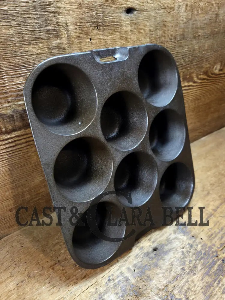 Sleek and elegant! 1930’s Wagner Ware 8 cup Popover Pan 1336 ’R’. Restored and Ready to bake delicious desserts! SC24