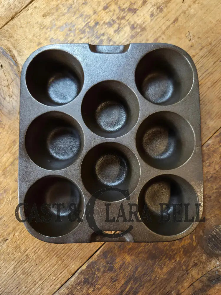 Sleek and elegant! 1930’s Wagner Ware 8 cup Popover Pan 1336 ’R’. Restored and Ready to bake delicious desserts! SC24