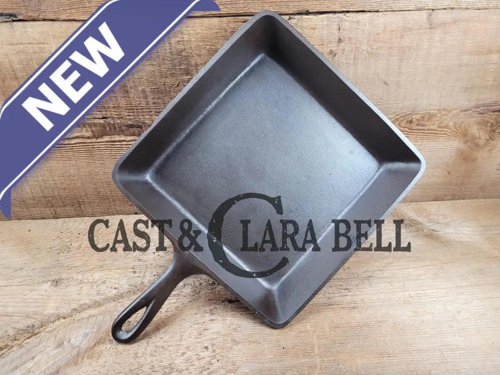 Sleek And Elegant Mid 1900’S Lodge ’Blob 2’’ Square Skillet. Versatile Pan For Your