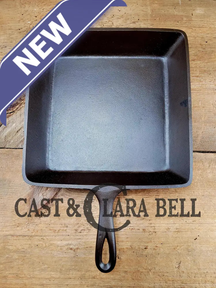 Sleek And Elegant Mid 1900’S Lodge ’Blob 2’’ Square Skillet. Versatile Pan For Your