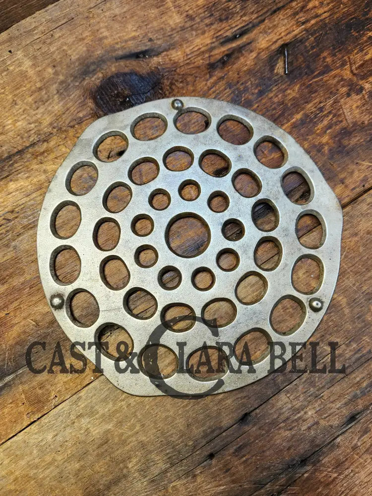 Priced To Sell! (Small Crack) Plated Wagner Ware Drip Drop Trivet For #8 Dutch Oven Ovens & Kettles