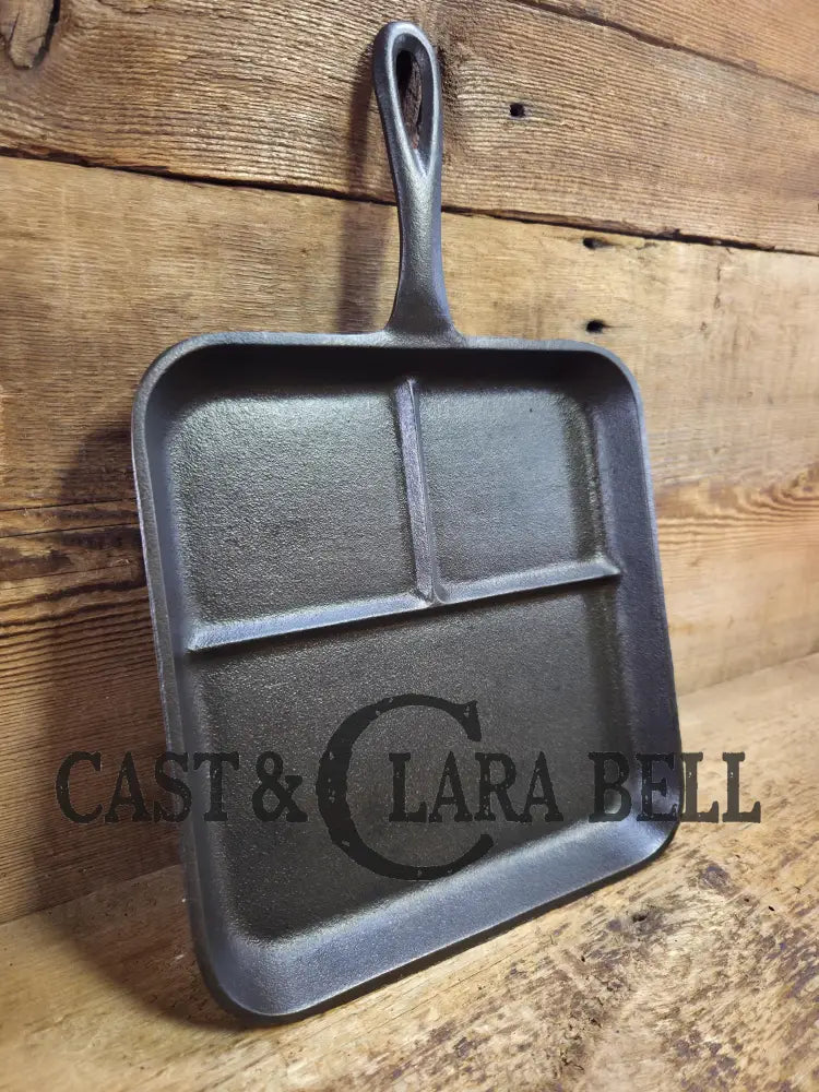 So cool! 1930-40’s Era Lodge Bacon and Egg Breakfast Skillet. Great gift idea for the everyday cook in your life!