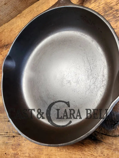 So Cool! Classic 1930’S Wagner #8 Cast Iron Skillet With Hammered Finish