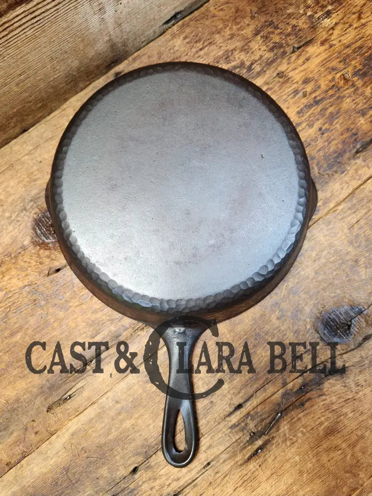 So Cool! Classic 1930’S Wagner #8 Cast Iron Skillet With Hammered Finish