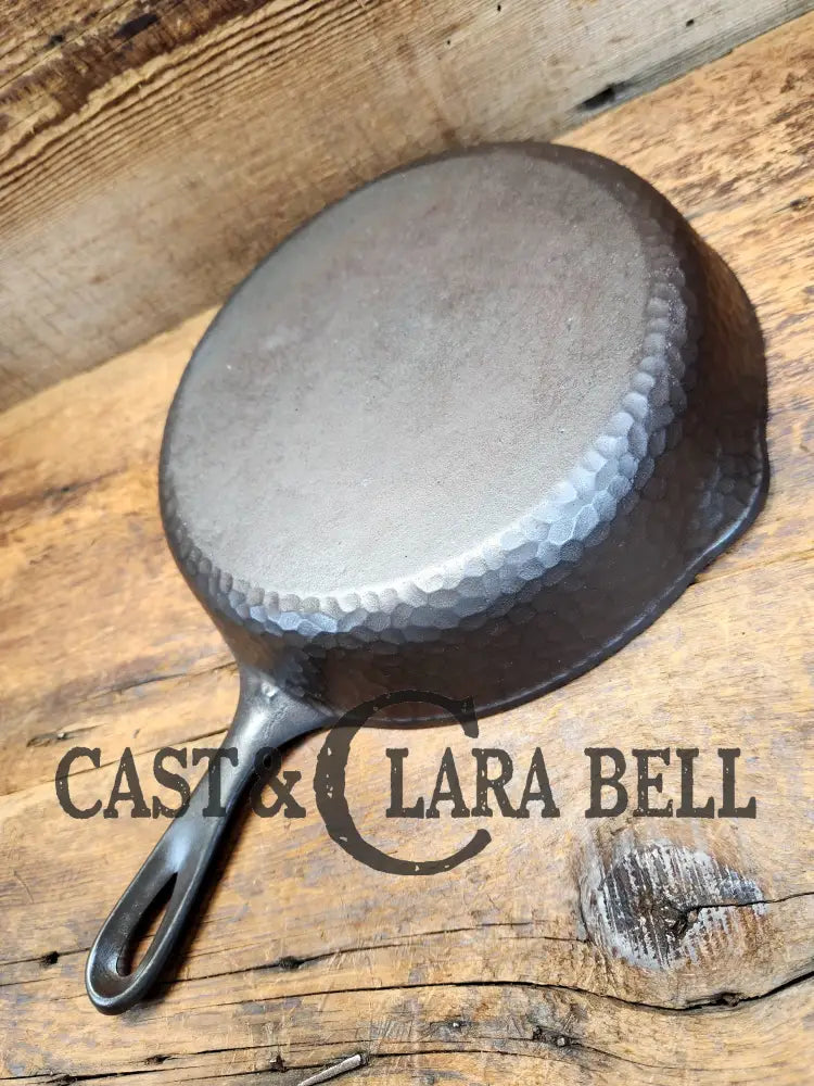 So Cool! Classic 1930’S Wagner #8 Cast Iron Skillet With Hammered Finish