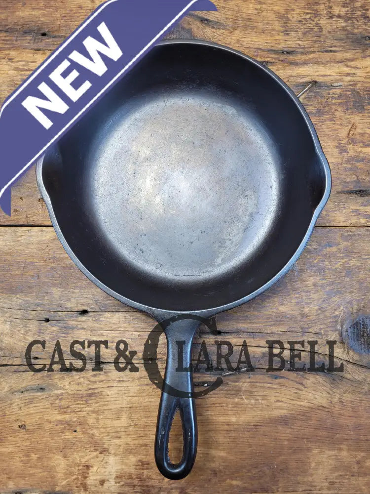 So Cool! Harder To Find 1930’S Wagner #6 Cast Iron Skillet With Hammered Finish