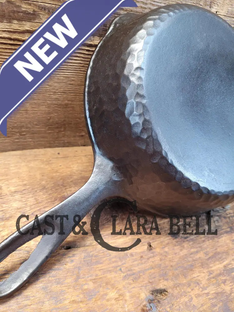 So Cool! Harder To Find 1930’S Wagner #6 Cast Iron Skillet With Hammered Finish