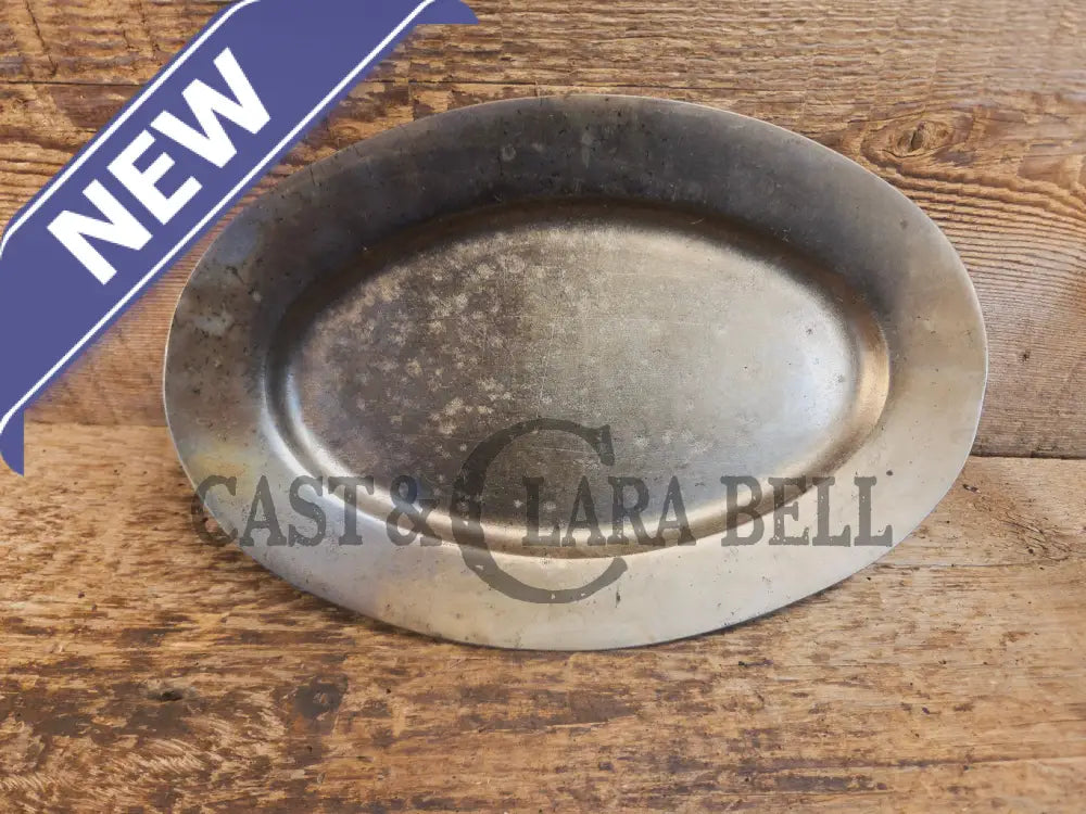 So cool & not common! Griswold #848 ’Steak Platter’. Very cool for the dinner table - Skillet