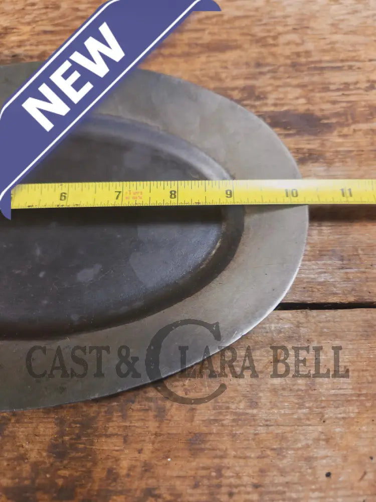 So cool & not common! Griswold #848 ’Steak Platter’. Very cool for the dinner table - Skillet