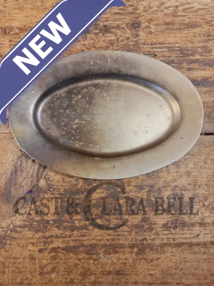 So cool & not common! Griswold #848 ’Steak Platter’. Very cool for the dinner table - Skillet
