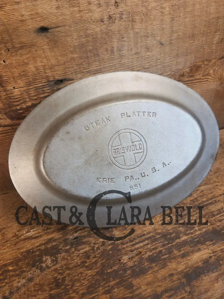 So cool & not common! Griswold #851 Size 10 ’Steak Platter’. Very cool for the dinner table (Copy) - Skillet