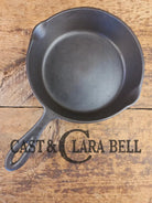 So cool! The Chicago Hardware Foundry pointy handle #5 cast iron skillet. 8-5C - Skillet