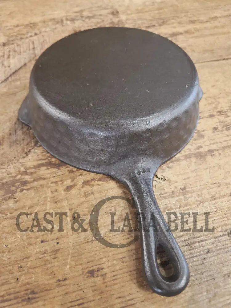 So cool! The ’hammered ugly’ #5 cast iron skillet. Maker Unknown great for sides! SC24 Skillet