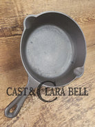 So cool! The ’hammered ugly’ #5 cast iron skillet. Maker Unknown great for sides! SC24 Skillet